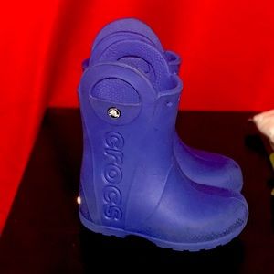 Crocs rain boots for kids. Size 11